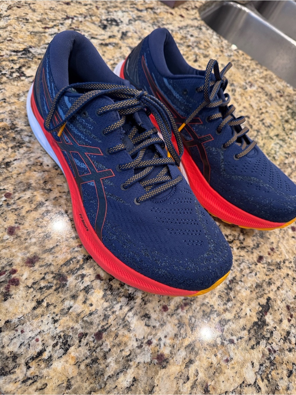 ASICS Gel-Kayano 29 size 12